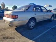 ✅ 1993 Toyota Camry • VIN: 4T1VK12E6PU092762 • Lot: 97033375. Wystawiony na Copart z przebiegiem 100 708 mil. Bezpłatny archiwum sprzedaży aukcyjnych z USA i szczegółowy raport historii pojazdu na DreamBid. Zdjęcie 3.