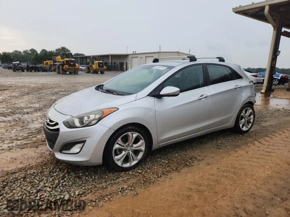✅ 2014 Hyundai Elantra • VIN: KMHD35LH6EU184900 • Lot: 69282575. Listed on Copart with 89,617 mi. Free auction sales archive from the USA and detailed vehicle history report at DreamBid. Image 1.