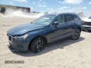 ✅ 2020 Volvo XC60 Momentum • VIN: YV4A22RK3L1494087 • Лот: 61652465. Опубликован ранее на Copart с пробегом 78 045 миль. Бесплатный доступ к архиву аукционных продаж из США и подробный отчёт об истории автомобиля на DreamBid. Изображение 1.