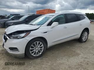 ✅ 2021 Buick Enclave Premium • VIN: 5GAEVBKW7MJ224470 • Lot: 63446945. Wystawiony na Copart z przebiegiem 82 259 mil. Bezpłatny archiwum sprzedaży aukcyjnych z USA i szczegółowy raport historii pojazdu na DreamBid. Zdjęcie 1.