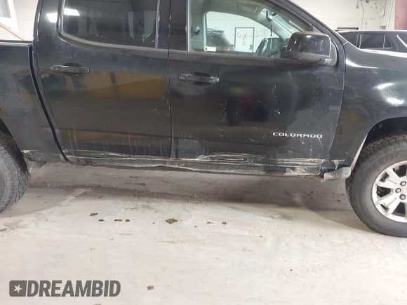 ✅ 2022 Chevrolet Colorado 4WD LT • VIN: 1GCGTCEN8N1299931 • Лот: 42722160. Опубликован ранее на IAAI с пробегом 49 939 миль. Бесплатный доступ к архиву аукционных продаж из США и подробный отчёт об истории автомобиля на DreamBid. Изображение 6.