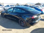 ✅ 2021 Tesla Model 3 Performance • VIN: 5YJ3E1EC6MF999321 • Lot: 41417451. Wystawiony na IAAI z przebiegiem 20 562 mil. Bezpłatny archiwum sprzedaży aukcyjnych z USA i szczegółowy raport historii pojazdu na DreamBid. Zdjęcie 3.