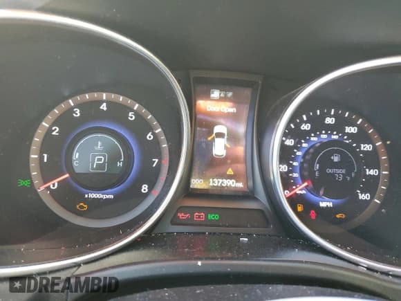 ✅ 2015 Hyundai Santa Fe Limited • VIN: KM8SN4HF6FU093355 • Лот: 89155825. Опубликован ранее на Copart с пробегом 137 390 миль. Бесплатный доступ к архиву аукционных продаж из США и подробный отчёт об истории автомобиля на DreamBid. Изображение 9.