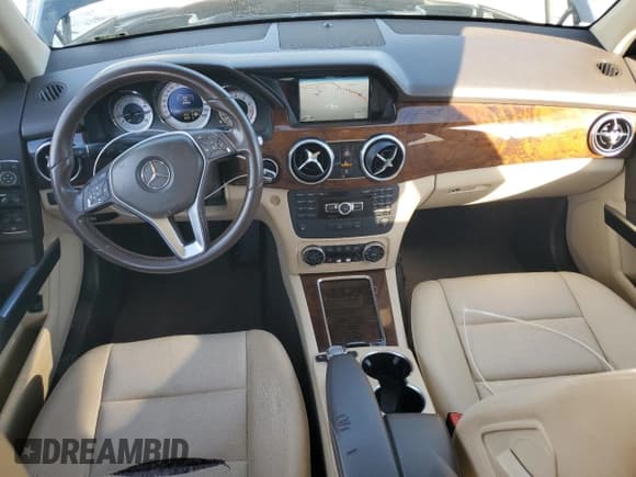 ✅ 2014 Mercedes-Benz GLK 350 • VIN: WDCGG8JB6EG187990 • Лот: 92357775. Опубликован ранее на Copart с пробегом 129 692 миль. Бесплатный доступ к архиву аукционных продаж из США и подробный отчёт об истории автомобиля на DreamBid. Изображение 8.