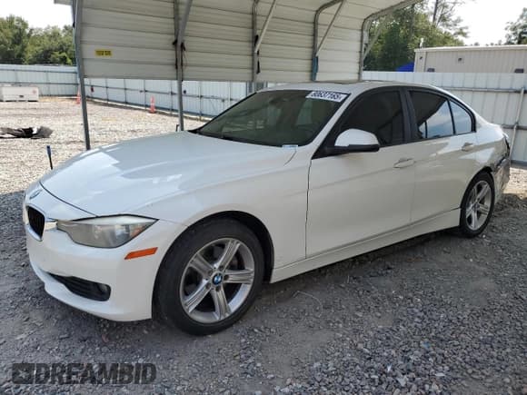 ✅ 2015 BMW 3 Series 320i xDrive • VIN: WBA3C3G56FNS73069 • Лот: 80637165. Опубликован ранее на Copart с пробегом 185 372 миль. Бесплатный доступ к архиву аукционных продаж из США и подробный отчёт об истории автомобиля на DreamBid. Изображение 1.