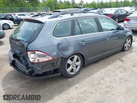 ✅ 2009 Volkswagen Jetta SE • VIN: 3VWTZ71K59M257612 • Lot: 42375908. Listed on IAAI with 115,420 mi. Free auction sales archive from the USA and detailed vehicle history report at DreamBid. Image 4.