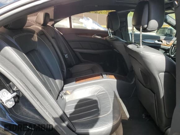 ✅ 2012 Mercedes-Benz CLS 550 • VIN: WDDLJ9BB5CA035425 • Лот: 83856505. Опубликован ранее на Copart с пробегом 144 126 миль. Бесплатный доступ к архиву аукционных продаж из США и подробный отчёт об истории автомобиля на DreamBid. Изображение 10.