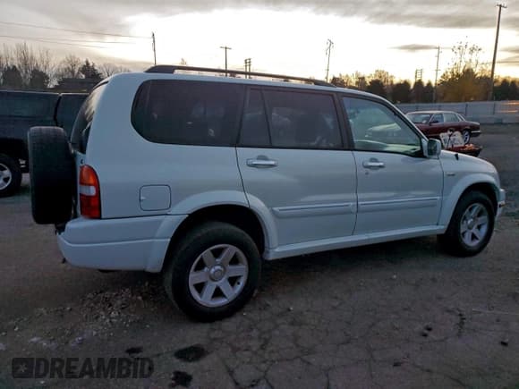 ✅ 2003 Suzuki XL7 Touring • VIN: JS3TX92V434110649 • Lot: 94664685. Listed on Copart with 173,322 mi. Free auction sales archive from the USA and detailed vehicle history report at DreamBid. Image 3.