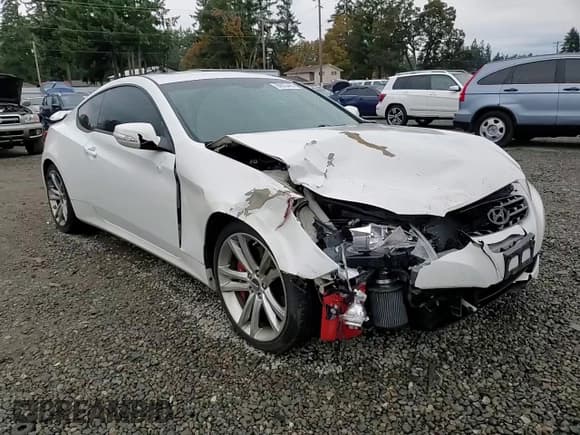 ✅ 2011 Hyundai Genesis Coupe Track • VIN: KMHHU6KH3BU057927 • Lot: 90633495. Wystawiony na Copart z przebiegiem 107 214 mil. Bezpłatny archiwum sprzedaży aukcyjnych z USA i szczegółowy raport historii pojazdu na DreamBid. Zdjęcie 13.