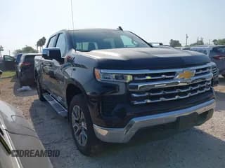 ✅ 2024 Chevrolet Silverado 1500 LT • VIN: 2GCUDDEDXR1255247 • Лот: 41957725. Опубликован ранее на IAAI с пробегом 7 995 миль. Бесплатный доступ к архиву аукционных продаж из США и подробный отчёт об истории автомобиля на DreamBid. Изображение 1.