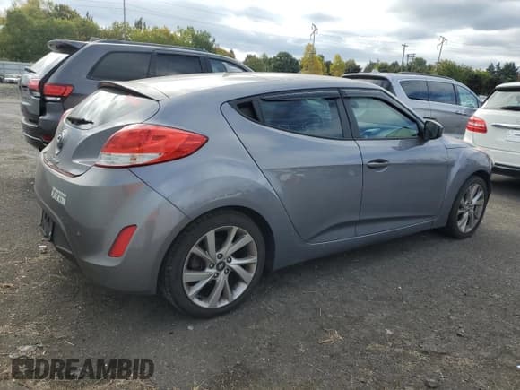✅ 2016 Hyundai Veloster • VIN: KMHTC6AD7GU256319 • Lot: 75864514. Wystawiony na Copart z przebiegiem 138 597 mil. Bezpłatny archiwum sprzedaży aukcyjnych z USA i szczegółowy raport historii pojazdu na DreamBid. Zdjęcie 3.