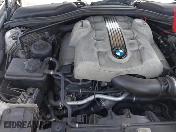 ✅ 2004 BMW 6 Series 645Ci • VIN: WBAEH73414B215075 • Лот: 42217507. Опубликован ранее на IAAI с пробегом 213 360 миль. Бесплатный доступ к архиву аукционных продаж из США и подробный отчёт об истории автомобиля на DreamBid. Изображение 10.