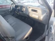 ✅ 1997 Chevrolet Silverado 2500 • VIN: 1GCGC24R4VE116189 • Lot: 43456784. Wystawiony na IAAI z przebiegiem 203 518 mil. Bezpłatny archiwum sprzedaży aukcyjnych z USA i szczegółowy raport historii pojazdu na DreamBid. Zdjęcie 5.