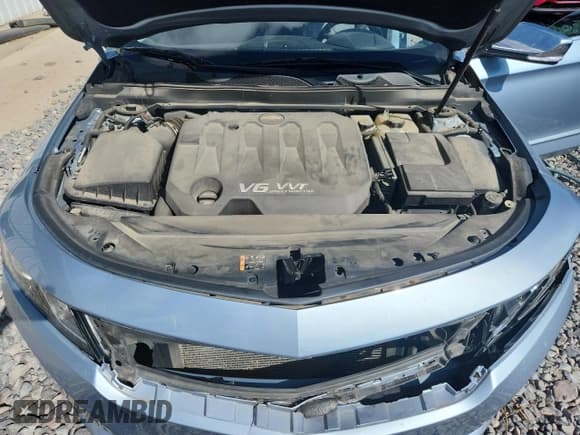 ✅ 2015 Chevrolet Impala LTZ • VIN: 1G1165S36FU116398 • Lot: 82065425. Wystawiony na Copart z przebiegiem 126 479 mil. Bezpłatny archiwum sprzedaży aukcyjnych z USA i szczegółowy raport historii pojazdu na DreamBid. Zdjęcie 11.