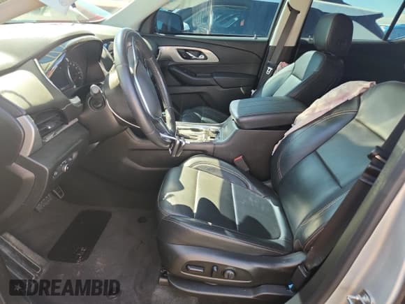 ✅ 2020 Chevrolet Traverse RS • VIN: 1GNERJKWXLJ253528 • Lot: 81049075. Listed on Copart with 58,981 mi. Free auction sales archive from the USA and detailed vehicle history report at DreamBid. Image 7.