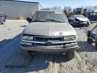✅ 2002 Chevrolet S-10 LS • VIN: 1GCCT19W328206774 • Лот: 50182865. Опубликован ранее на Copart с пробегом Не указан. Бесплатный доступ к архиву аукционных продаж из США и подробный отчёт об истории автомобиля на DreamBid. Изображение 5.