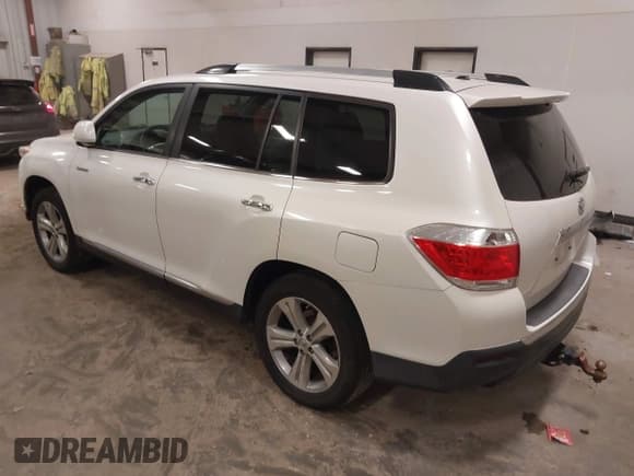 ✅ 2012 Toyota Highlander Limited • VIN: 5TDDK3EH1CS157064 • Lot: 43713808. Listed on IAAI with 166,092 mi. Free auction sales archive from the USA and detailed vehicle history report at DreamBid. Image 3.