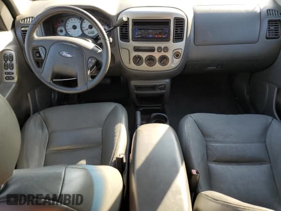 ✅ 2004 Ford Escape XLT • VIN: 1FMCU03134KA56090 • Lot: 69584775. Wystawiony na Copart z przebiegiem 128 925 mil. Bezpłatny archiwum sprzedaży aukcyjnych z USA i szczegółowy raport historii pojazdu na DreamBid. Zdjęcie 8.