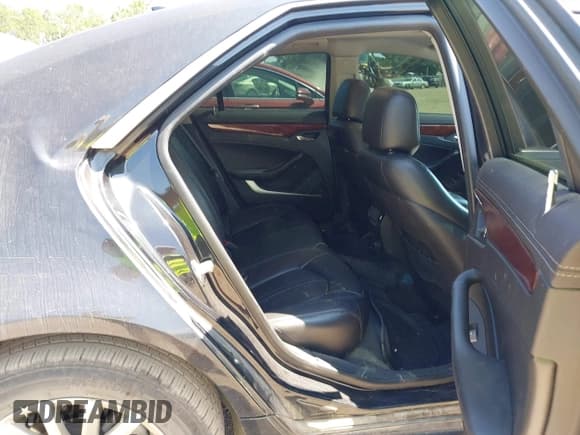 ✅ 2011 Cadillac CTS Luxury • VIN: 1G6DG5EY0B0115597 • Лот: 42919622. Опубликован ранее на IAAI с пробегом 132 091 миль. Бесплатный доступ к архиву аукционных продаж из США и подробный отчёт об истории автомобиля на DreamBid. Изображение 8.