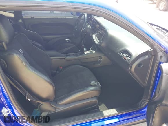 ✅ 2021 Dodge Challenger R/T Scat Pack • VIN: 2C3CDZFJ5MH538835 • Lot: 41358737. Listed on IAAI with 32,825 mi. Free auction sales archive from the USA and detailed vehicle history report at DreamBid. Image 5.