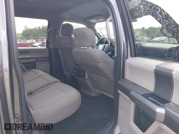 ✅ 2017 Ford F-150 XL • VIN: 1FTEW1EG7HFC00074 • Lot: 42477005. Listed on IAAI with 98,754 mi. Free auction sales archive from the USA and detailed vehicle history report at DreamBid. Image 8.