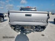 ✅ 2019 Toyota Tundra SR5 • VIN: 5TFEM5F10KX134783 • Lot: 61685825. Listed on Copart with 79,466 mi. Free auction sales archive from the USA and detailed vehicle history report at DreamBid. Image 6.