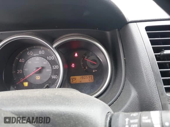 ✅ 2008 Nissan Versa SL • VIN: 3N1BC13E68L409148 • Lot: 42839332. Listed on IAAI with 190,599 mi. Free auction sales archive from the USA and detailed vehicle history report at DreamBid. Image 7.