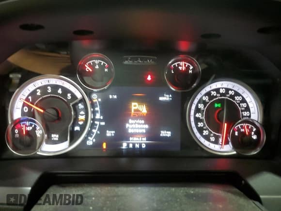 ✅ 2018 Ram 3500 Laramie • VIN: 3C63R3ML9JG120442 • Lot: 85611004. Listed on Copart with 91,304 mi. Free auction sales archive from the USA and detailed vehicle history report at DreamBid. Image 9.