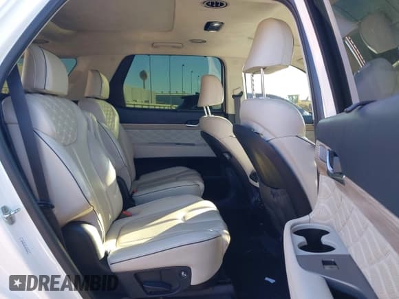 ✅ 2021 Hyundai Palisade Calligraphy • VIN: KM8R74HE1MU305138 • Лот: 41323470. Опубликован ранее на IAAI с пробегом 47 164 миль. Бесплатный доступ к архиву аукционных продаж из США и подробный отчёт об истории автомобиля на DreamBid. Изображение 8.