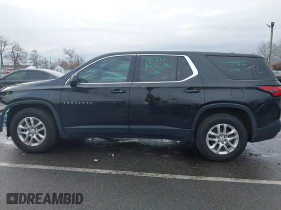 ✅ 2022 Chevrolet Traverse LS • VIN: 1GNERFKW5NJ116903 • Lot: 43636692. Listed on IAAI with 58,451 mi. Free auction sales archive from the USA and detailed vehicle history report at DreamBid. Image 18.