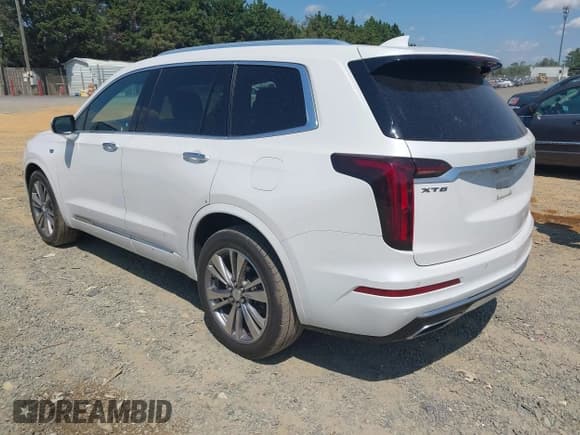 ✅ 2021 Cadillac XT6 Premium Luxury • VIN: 1GYKPCRS2MZ125748 • Lot: 43112774. Wystawiony na IAAI z przebiegiem 77 832 mil. Bezpłatny archiwum sprzedaży aukcyjnych z USA i szczegółowy raport historii pojazdu na DreamBid. Zdjęcie 3.