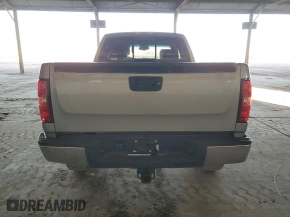 ✅ 2007 Chevrolet Silverado 2500HD Work Truck • VIN: 1GCHC29K27E525567 • Лот: 85415595. Опубликован ранее на Copart с пробегом 68 628 миль. Бесплатный доступ к архиву аукционных продаж из США и подробный отчёт об истории автомобиля на DreamBid. Изображение 6.