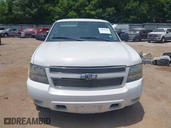 2011 Chevrolet Tahoe Commercial with VIN 1GNSK2E05BR372771, listed as a IAAI auction lot 42840332 with 170,734 mi miles and . Bid and sale history available at DreamBid. Image 12.