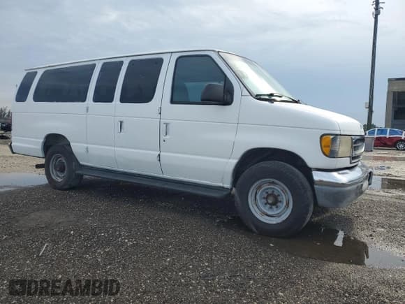 ✅ 2000 Ford Econoline Passenger XL • VIN: 1FBSS31L8YHB58360 • Лот: 71210605. Опубликован ранее на Copart с пробегом 119 842 миль. Бесплатный доступ к архиву аукционных продаж из США и подробный отчёт об истории автомобиля на DreamBid. Изображение 4.