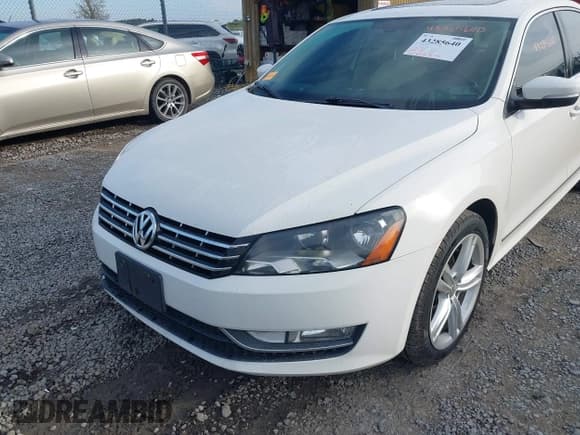 ✅ 2013 Volkswagen Passat SE • VIN: 1VWBN7A37DC126398 • Лот: 43285640. Опубликован ранее на IAAI с пробегом 161 330 миль. Бесплатный доступ к архиву аукционных продаж из США и подробный отчёт об истории автомобиля на DreamBid. Изображение 12.