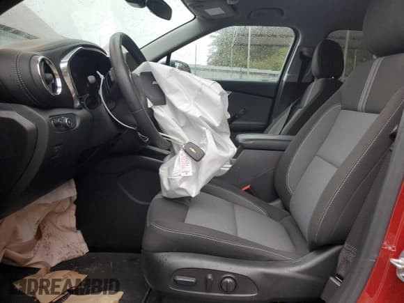 ✅ 2025 Chevrolet Blazer LT • VIN: 3GNKBCR42SS165383 • Lot: 90079375. Listed on Copart with 11,395 mi. Free auction sales archive from the USA and detailed vehicle history report at DreamBid. Image 7.