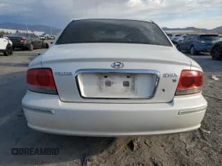 ✅ 2004 Hyundai Sonata GLS • VIN: KMHWF35H64A016742 • Lot: 70061115. Listed on Copart with 157,570 mi. Free auction sales archive from the USA and detailed vehicle history report at DreamBid. Image 6.