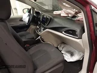 ✅ 2019 Chrysler Pacifica Touring • VIN: 2C4RC1DG5KR626535 • Lot: 43566138. Wystawiony na IAAI z przebiegiem 94 838 mil. Bezpłatny archiwum sprzedaży aukcyjnych z USA i szczegółowy raport historii pojazdu na DreamBid. Zdjęcie 5.