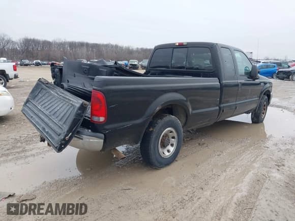 ✅ 2002 Ford F-250 XL • VIN: 3FTNX20L62MA01807 • Lot: 41544727. Listed on IAAI with 131,967 mi. Free auction sales archive from the USA and detailed vehicle history report at DreamBid. Image 4.