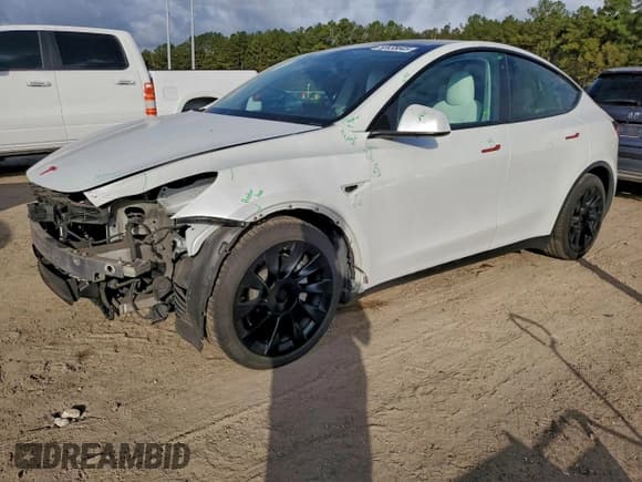 ✅ 2021 Tesla Model Y Long Range • VIN: 5YJYGDEEXMF061258 • Lot: 93935845. Listed on Copart with 70,607 mi. Free auction sales archive from the USA and detailed vehicle history report at DreamBid. Image 1.
