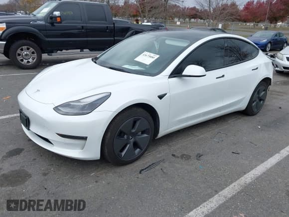 ✅ 2022 Tesla Model 3 Long Range • VIN: 5YJ3E1EB0NF339221 • Lot: 43675880. Listed on IAAI with 50,977 mi. Free auction sales archive from the USA and detailed vehicle history report at DreamBid. Image 16.