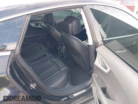 ✅ 2012 Audi A7 Prestige • VIN: WAU2GAFCXCN095893 • Lot: 43577748. Listed on IAAI with 173,888 mi. Free auction sales archive from the USA and detailed vehicle history report at DreamBid. Image 8.
