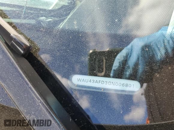 ✅ 2016 Audi A8 Sport • VIN: WAU43AFD3GN006801 • Лот: 90392455. Опубликован ранее на Copart с пробегом Не указан. Бесплатный доступ к архиву аукционных продаж из США и подробный отчёт об истории автомобиля на DreamBid. Изображение 12.