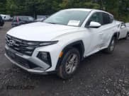 ✅ 2025 Hyundai Tucson SE • VIN: 5NMJACDE2SH485785 • Lot: 43303199. Wystawiony na IAAI z przebiegiem 3 975 mil. Bezpłatny archiwum sprzedaży aukcyjnych z USA i szczegółowy raport historii pojazdu na DreamBid. Zdjęcie 6.