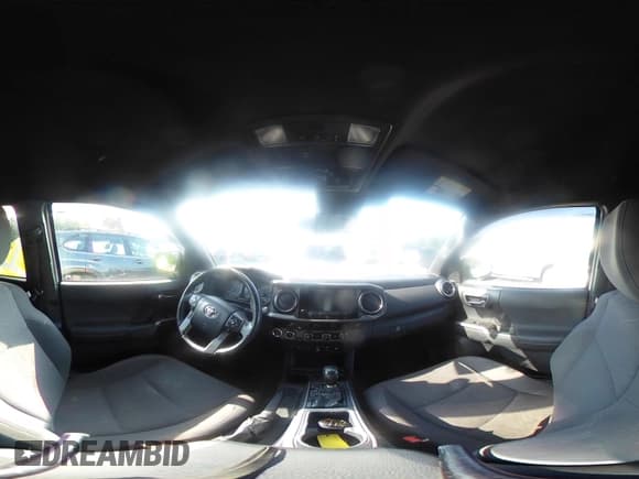 ✅ 2018 Toyota Tacoma SR5 • VIN: 3TMDZ5BN0JM041160 • Лот: 42571752. Опубликован ранее на IAAI с пробегом 106 989 миль. Бесплатный доступ к архиву аукционных продаж из США и подробный отчёт об истории автомобиля на DreamBid. Изображение 18.