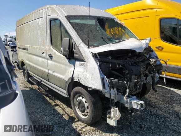 ✅ 2020 Ford Transit Cargo • VIN: 1FTYE1C87LKB32242 • Лот: 46459825. Опубликован ранее на Copart с пробегом Не указан. Бесплатный доступ к архиву аукционных продаж из США и подробный отчёт об истории автомобиля на DreamBid. Изображение 4.