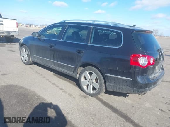 ✅ 2009 Volkswagen Passat Komfort • VIN: WVWXK73C59E047080 • Lot: 41605300. Listed on IAAI with 147,555 mi. Free auction sales archive from the USA and detailed vehicle history report at DreamBid. Image 3.