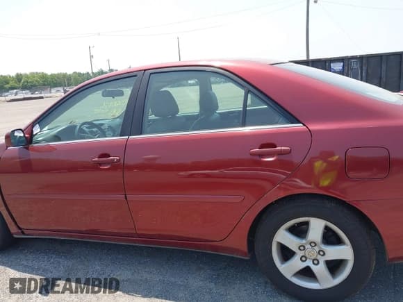 ✅ 2002 Toyota Camry XLE • VIN: 4T1BF30K22U027377 • Lot: 42368852. Listed on IAAI with 237,169 mi. Free auction sales archive from the USA and detailed vehicle history report at DreamBid. Image 14.