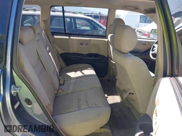 2002 Toyota Highlander with VIN JTEGD21A920041599, listed as a IAAI auction lot 42453160 with 215,398 mi miles and . Bid and sale history available at DreamBid. Image 8.