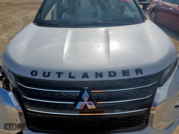 ✅ 2024 Mitsubishi Outlander SEL • VIN: JA4J3WA82RZ082433 • Lot: 62137465. Listed on Copart with Not provided. Free auction sales archive from the USA and detailed vehicle history report at DreamBid. Image 12.